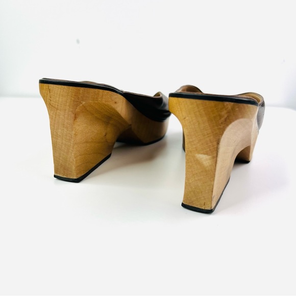 Salvatore Ferragamo Metallic Brown Wood Wedge Heel Vintage Sandals - Picture 8 of 9